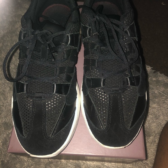 Clearweather high end skate shoes - Picture 3 of 5